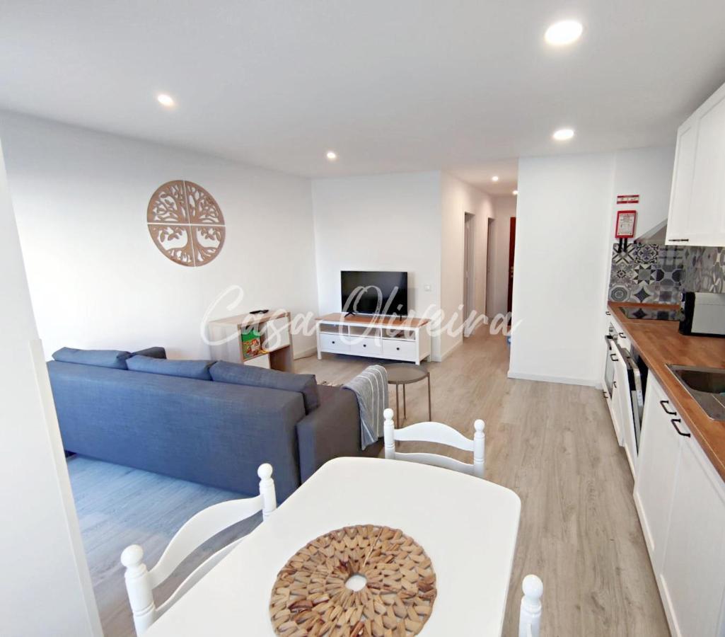Casa Oliveira - Sunny 2-Bed Retreat Steps From The Beach Armacao de Pera Exterior photo