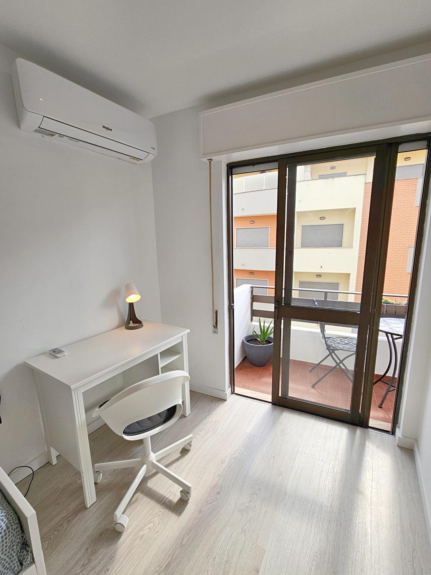 Casa Oliveira - Sunny 2-Bed Retreat Steps From The Beach Armacao de Pera Exterior photo