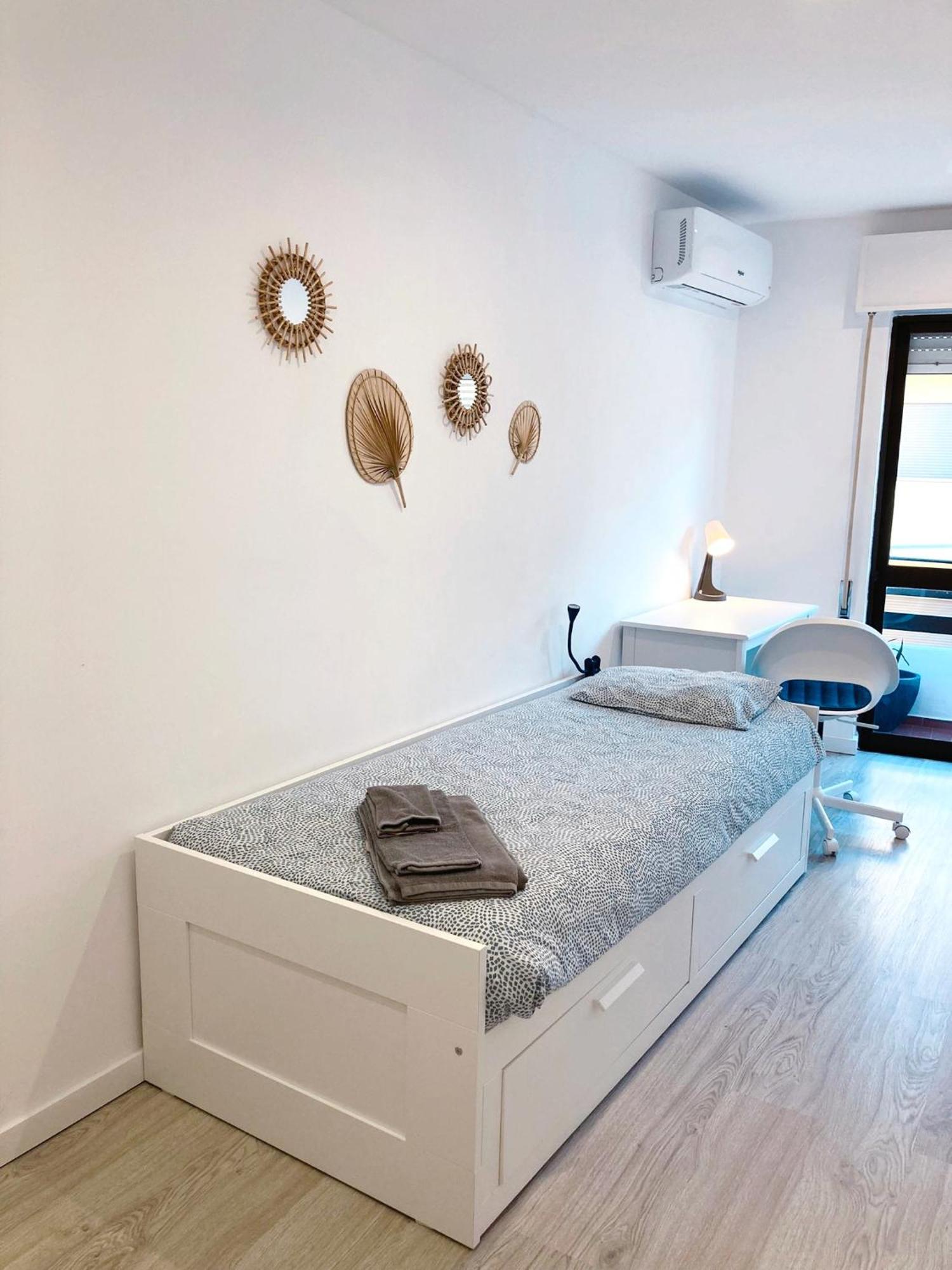 Casa Oliveira - Sunny 2-Bed Retreat Steps From The Beach Armacao de Pera Exterior photo